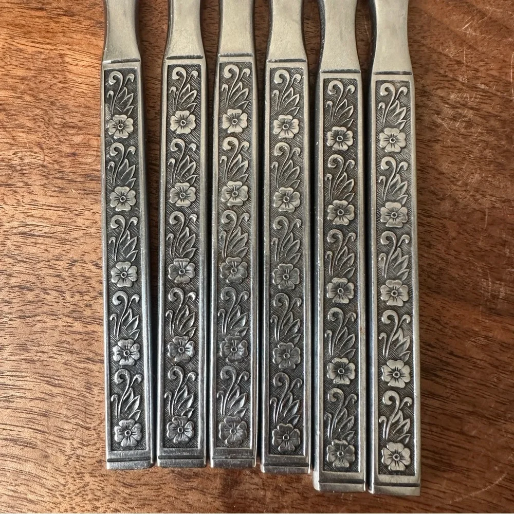 Stainless Knife Set Floral Design Flatware Butter Knives Vintage Kitchen MCM